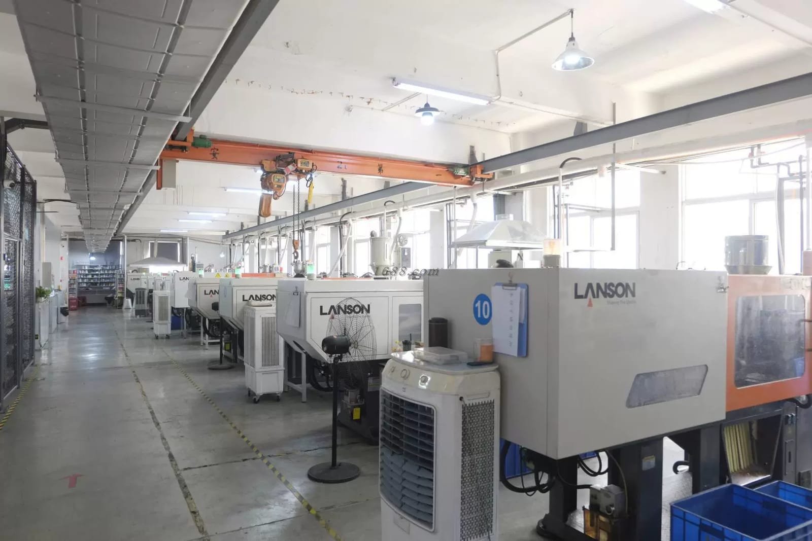 Eyewear manufacturing equipment